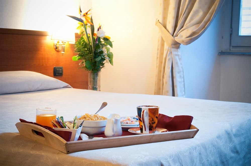 Hotel Priscilla Rome Luaran gambar